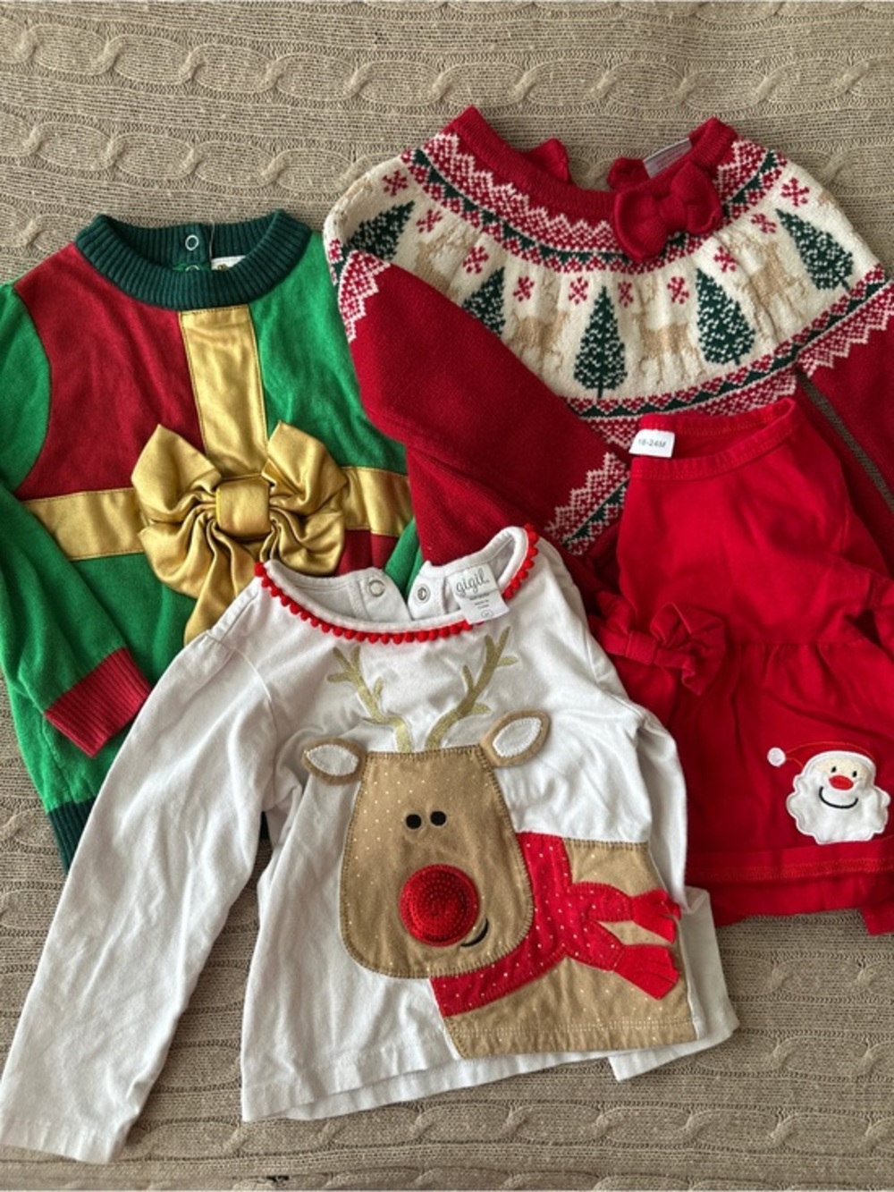 EUC 4pc Baby Girl Christmas Bundle, 24 Months
